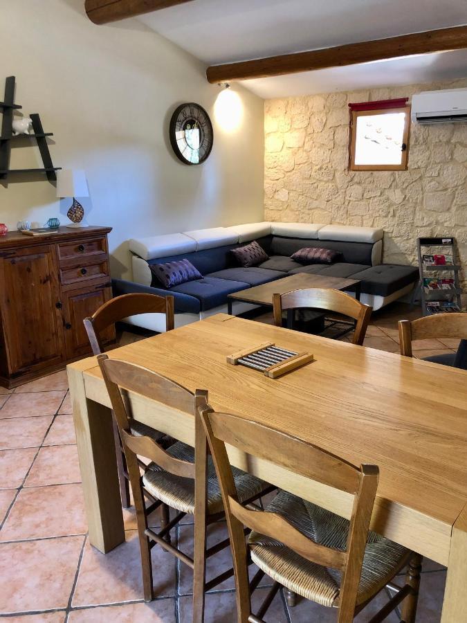 Des Oliviers Holiday home *